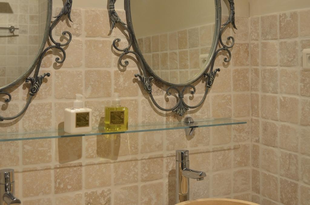 Sainte-Hélène Chambres d'Hôtes&Appartement Olonzac Habitación foto